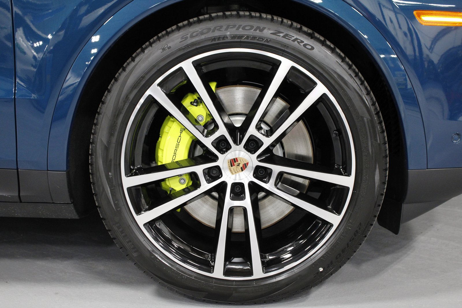 New 2026 Porsche Cayenne S image 13