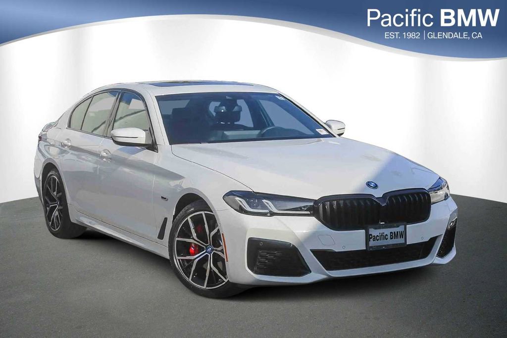 Certified 2023 BMW 530e w/ M Sport Package image 1