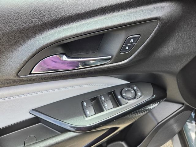 Used 2025 Chevrolet Trax LT FWD image 5