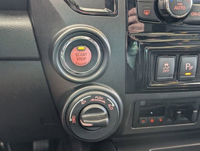 Used 2021 Nissan Titan PRO-4X w/ Pro-4x Convenience Package image 21