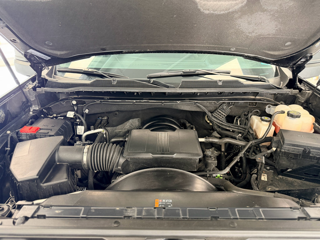 Used 2024 Chevrolet Silverado 2500 LT w/ Midnight Edition image 38