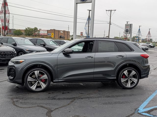New 2026 Audi SQ5 Premium Plus AWD/4WD image 3