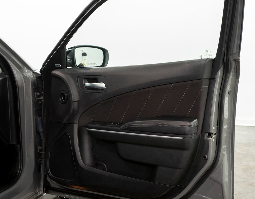 Used 2023 Dodge Charger SXT image 14