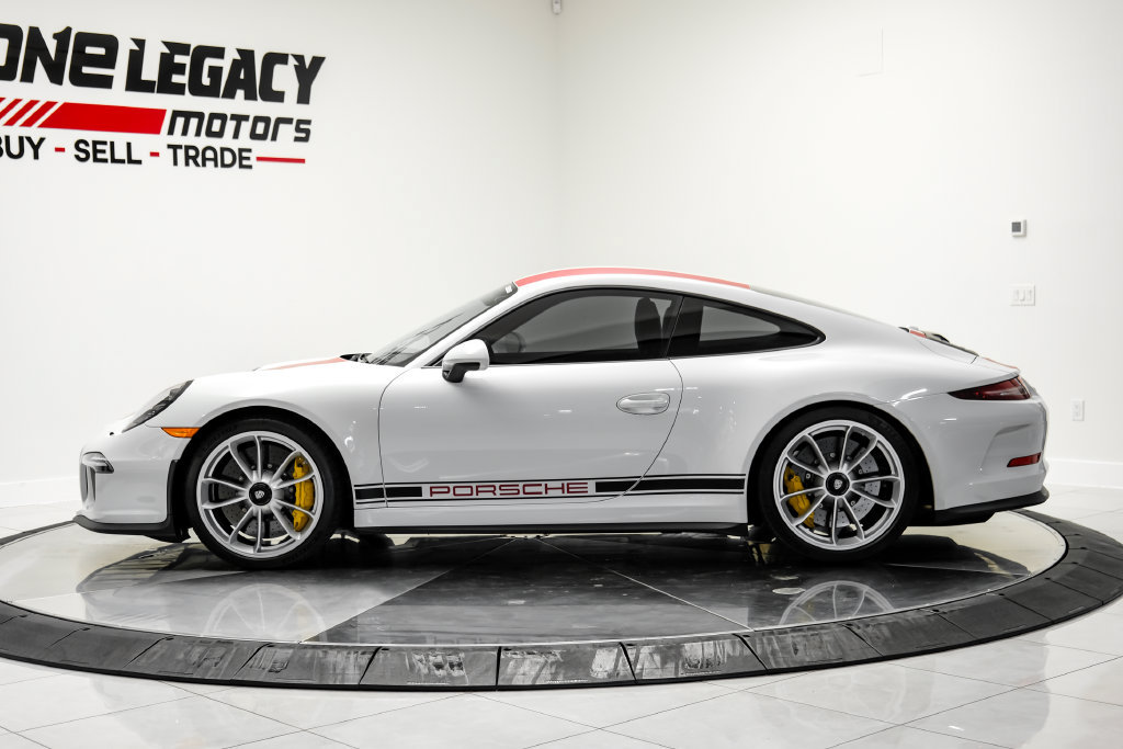 Used 2016 Porsche 911 R RWD image 12