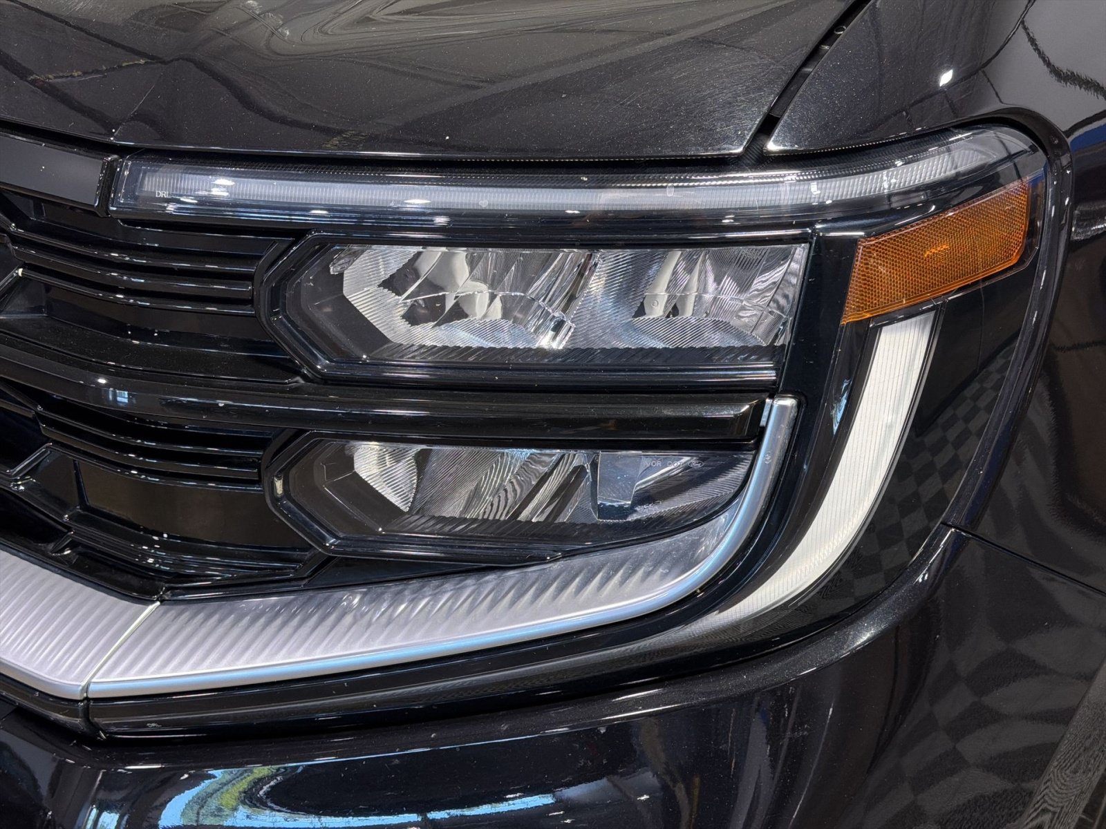 Used 2025 Ford Expedition Platinum AWD/4WD image 12