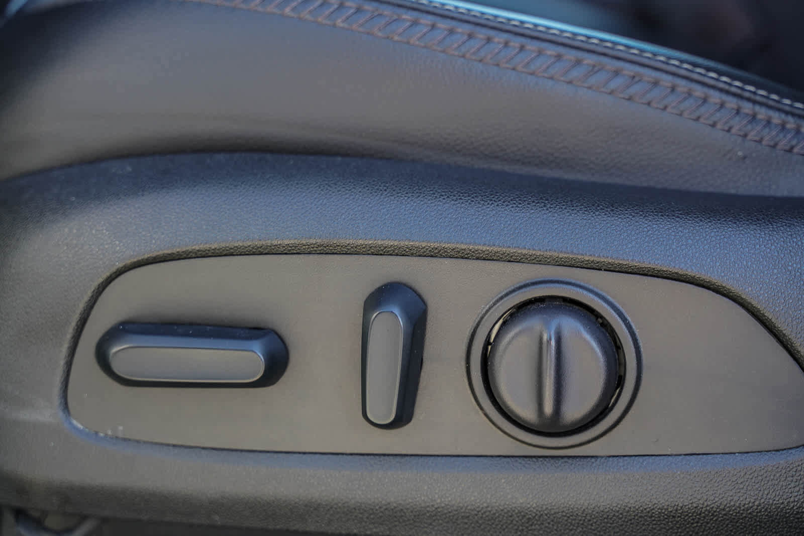 Used 2024 GMC Terrain Denali image 20