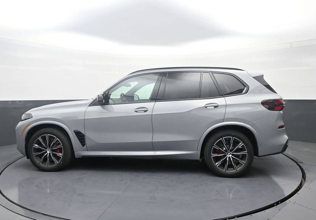 New 2026 BMW X5 M60i w/ Climate Comfort Package image 6