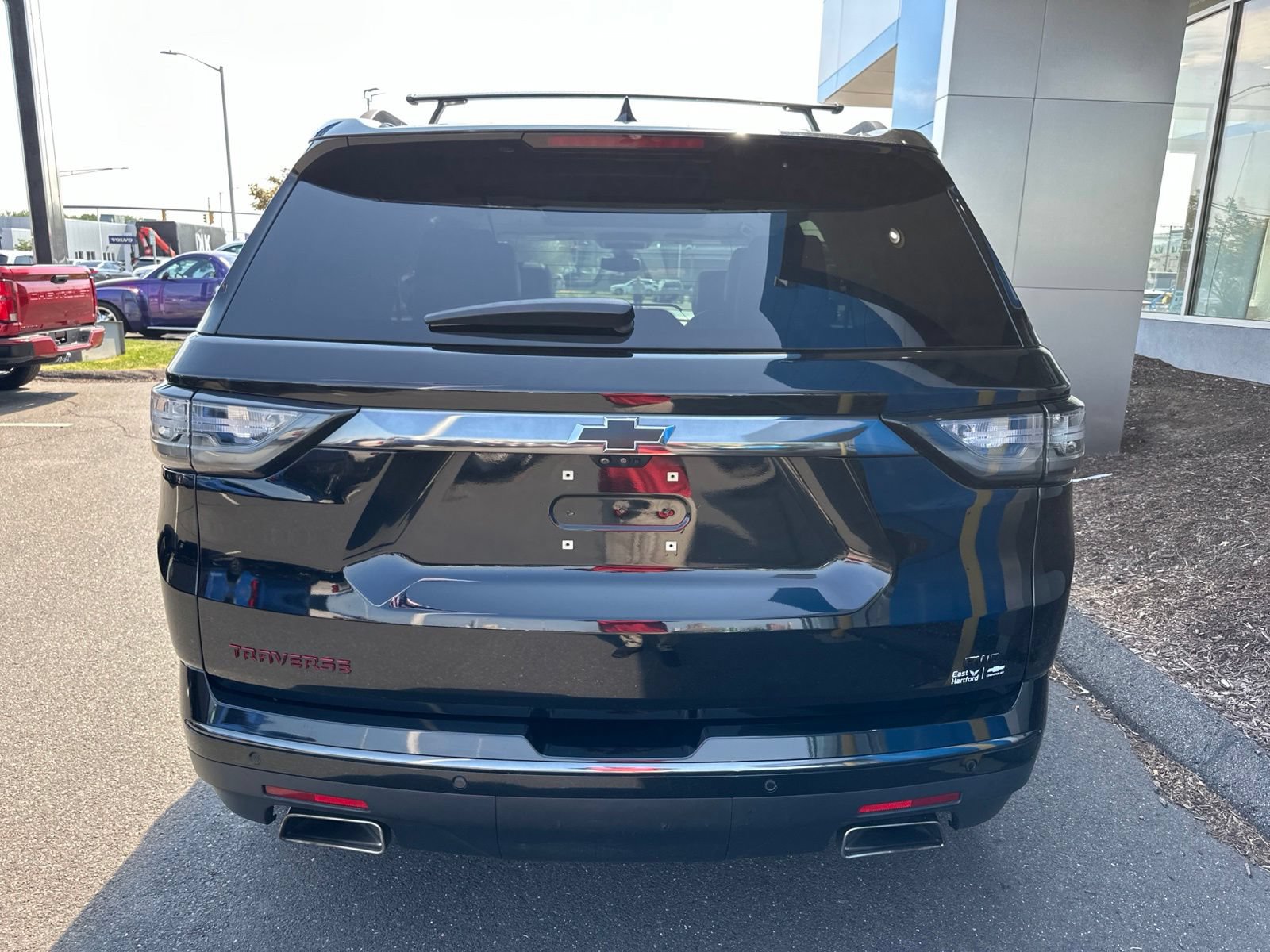 Used 2020 Chevrolet Traverse Premier w/ Redline Edition AWD/4WD image 6