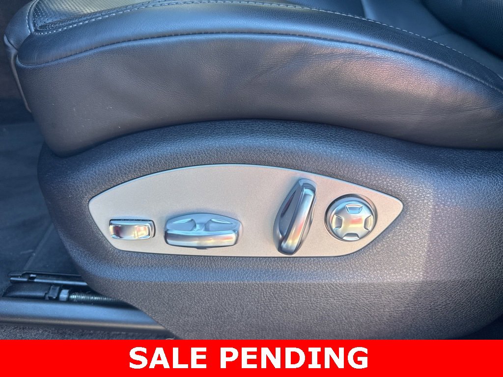 Used 2024 Porsche Macan image 17