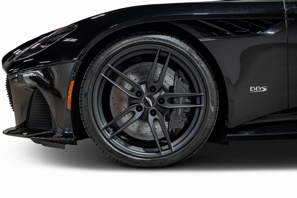 Used 2019 Aston Martin DBS Superleggera image 31