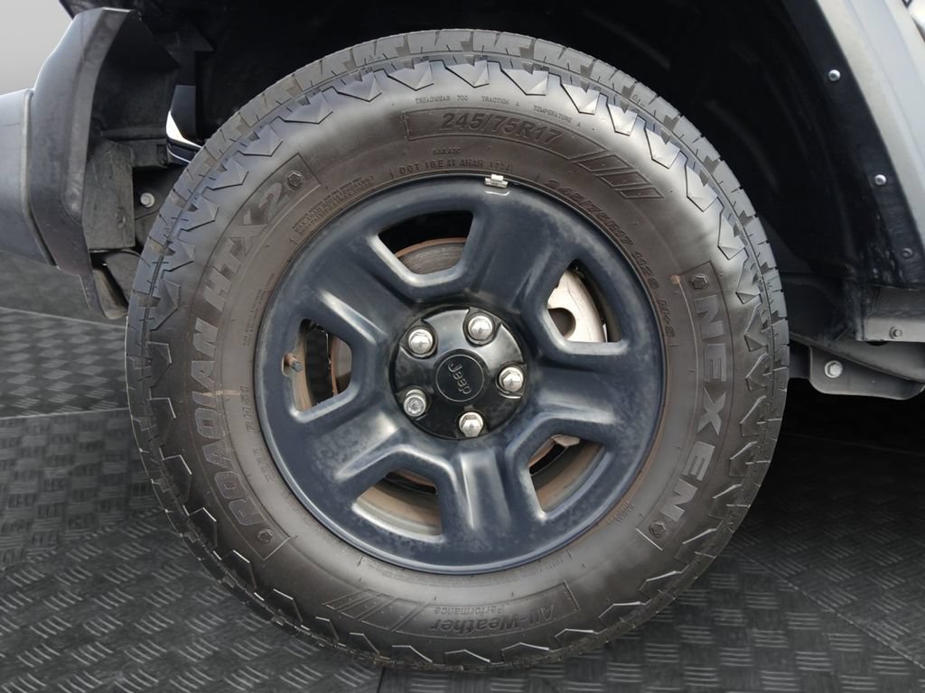 Used 2024 Jeep Wrangler Unlimited Sport AWD/4WD image 22