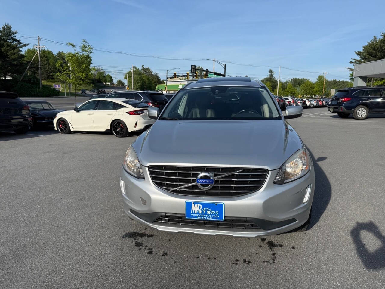 Used 2015 Volvo XC60 T6 AWD/4WD image 3