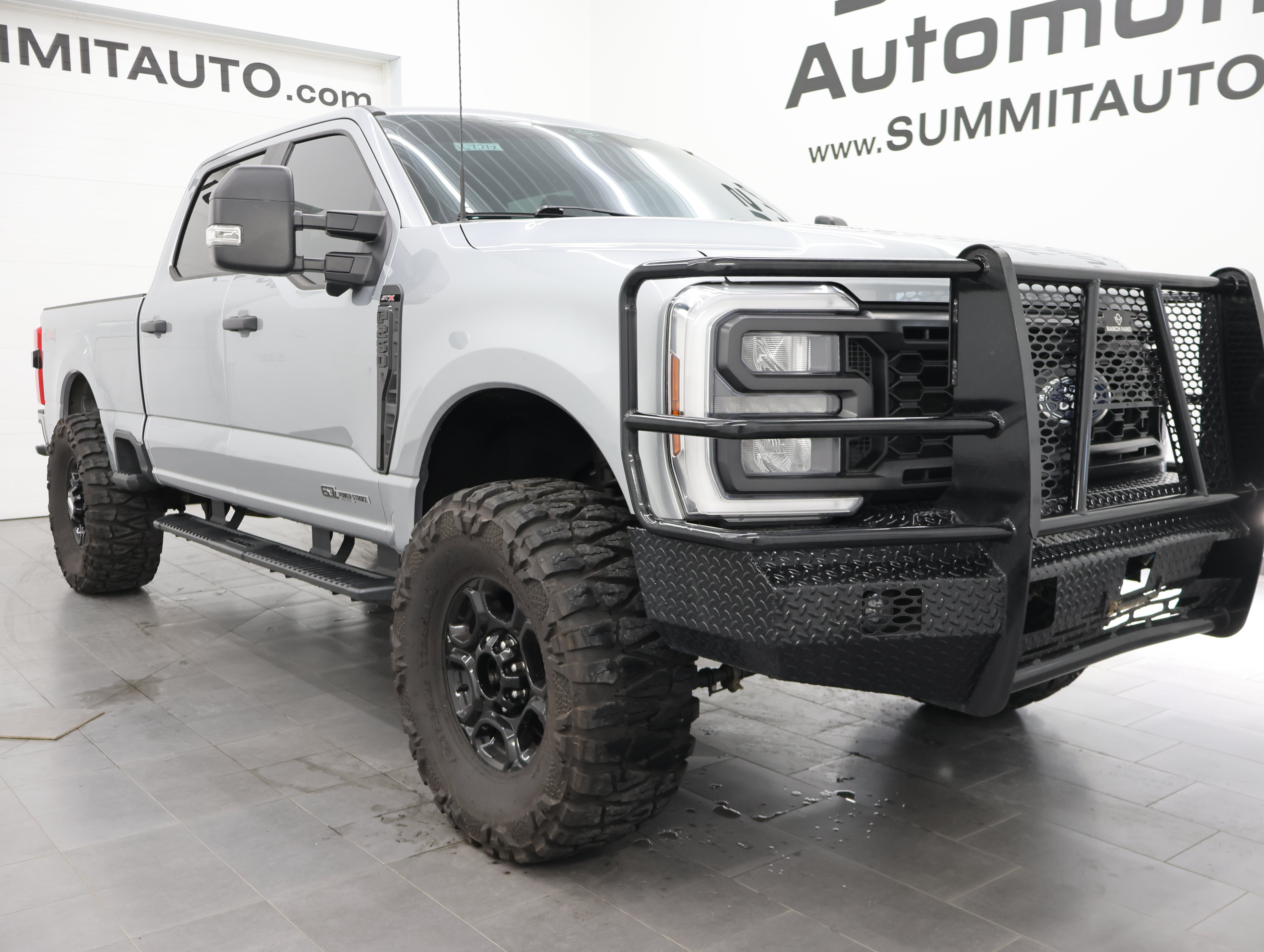 Used 2024 Ford F250 XL w/ STX Appearance Package AWD/4WD image 2
