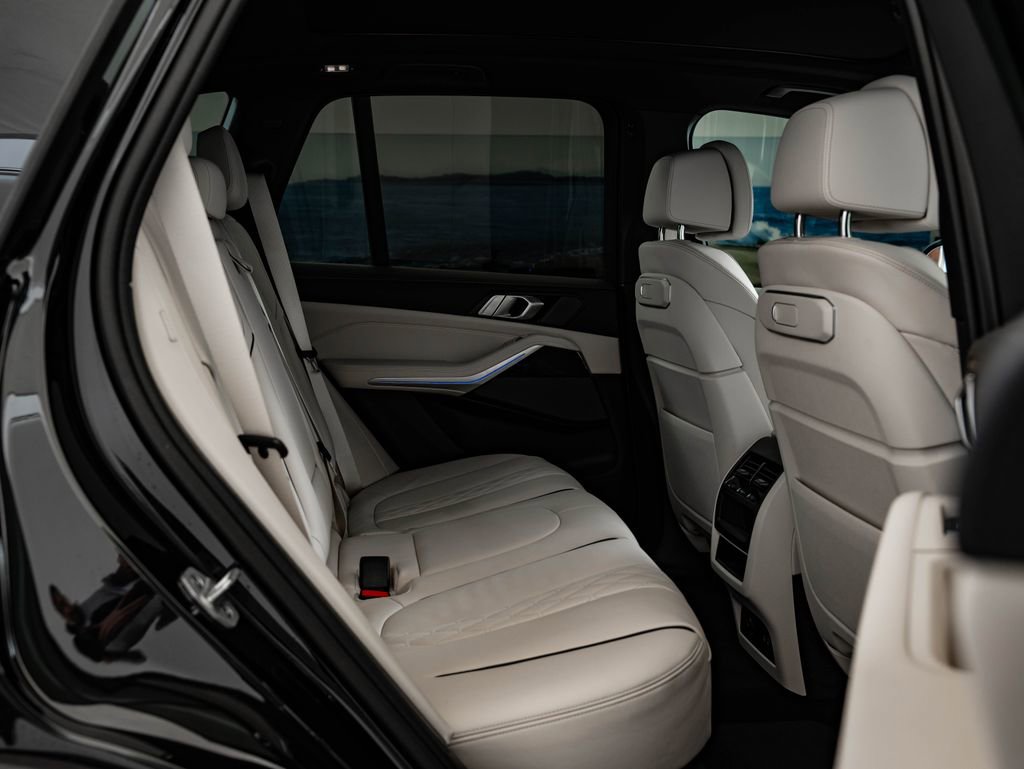 Used 2024 BMW X5 xDrive40i w/ Premium Package image 46