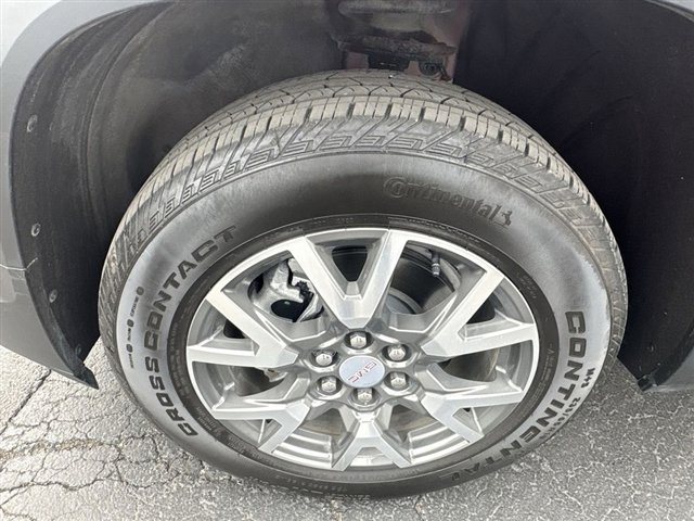 Used 2023 GMC Acadia SLE w/ Driver Convenience Package image 33