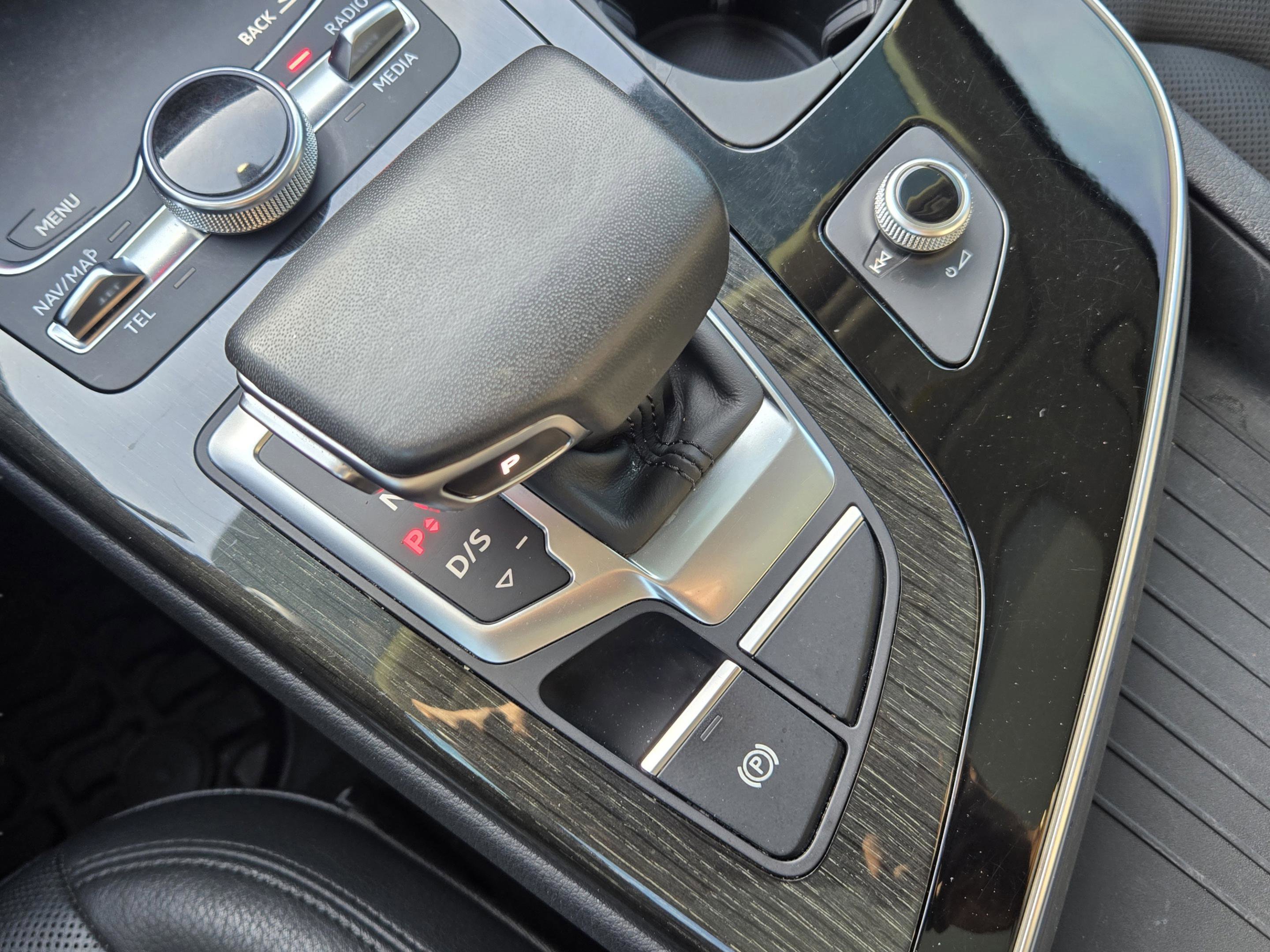 Used 2019 Audi Q7 3.0T Prestige w/ Prestige Package image 25