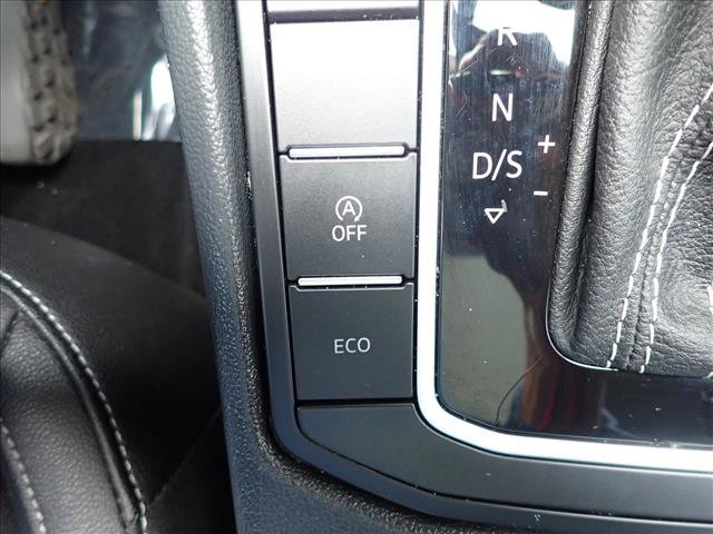 Used 2021 Volkswagen Jetta SE w/ SE Cold Weather Package FWD image 20