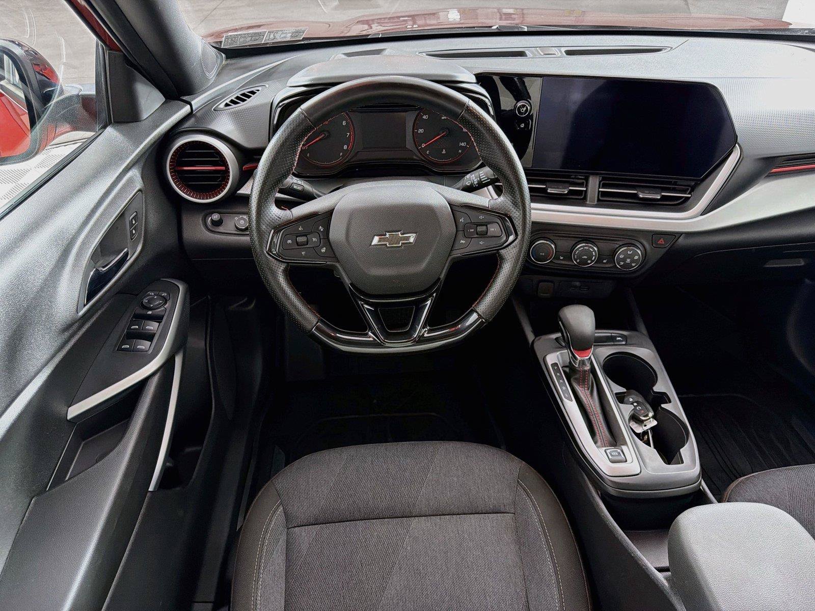 Used 2024 Chevrolet Trax RS w/ Driver Confidence Package FWD image 26