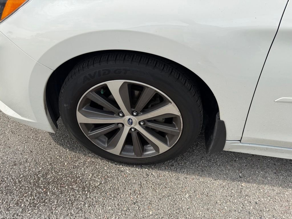 Used 2016 Subaru Legacy 2.5i Limited AWD/4WD image 9