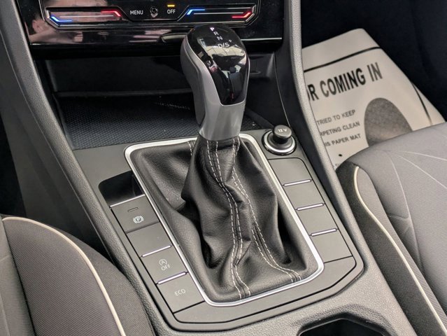 Used 2025 Volkswagen Jetta Sport image 18