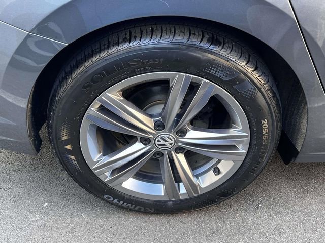 Certified 2021 Volkswagen Jetta R-Line w/ R-Line Cold Weather Package image 8