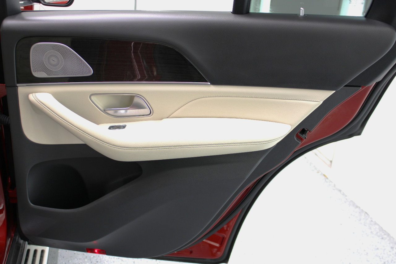 Used 2020 Mercedes-Benz GLE 350 w/ Premium Package image 44