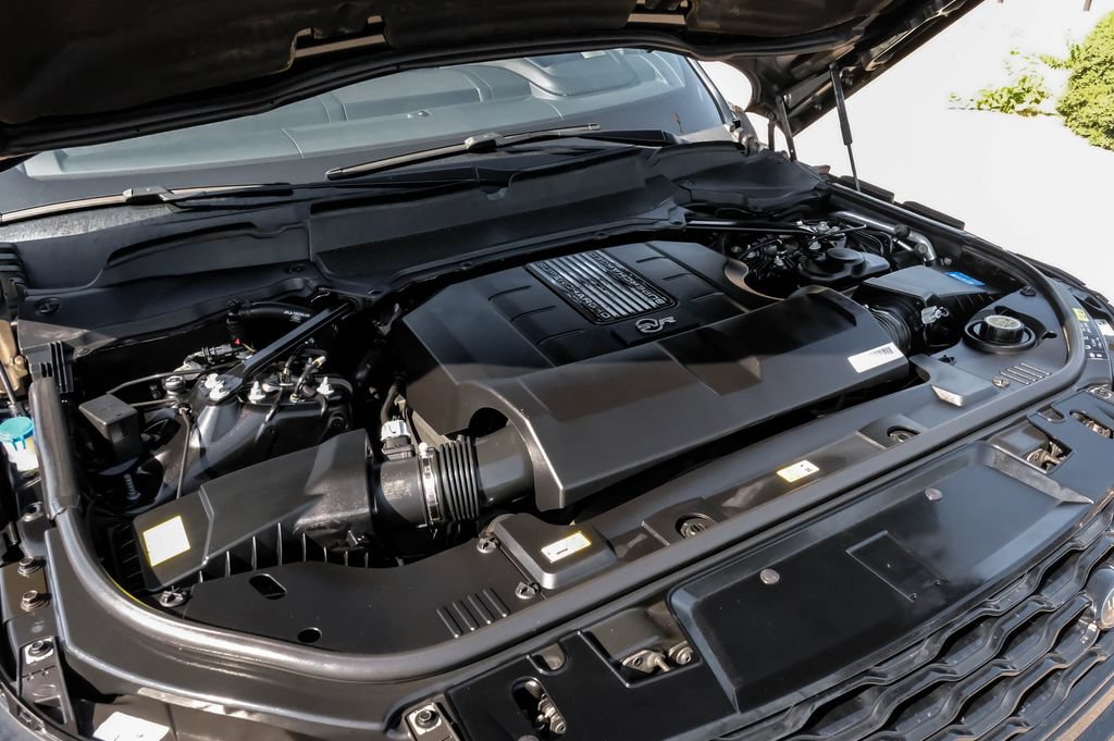 Used 2020 Land Rover Range Rover Sport SVR AWD/4WD image 58
