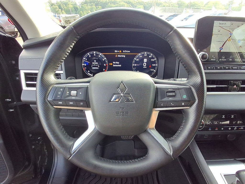 Used 2024 Mitsubishi Outlander SEL AWD/4WD image 22