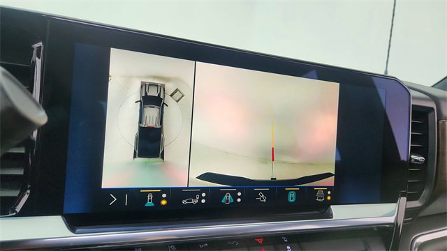 Used 2024 Chevrolet Silverado 3500 High Country image 46