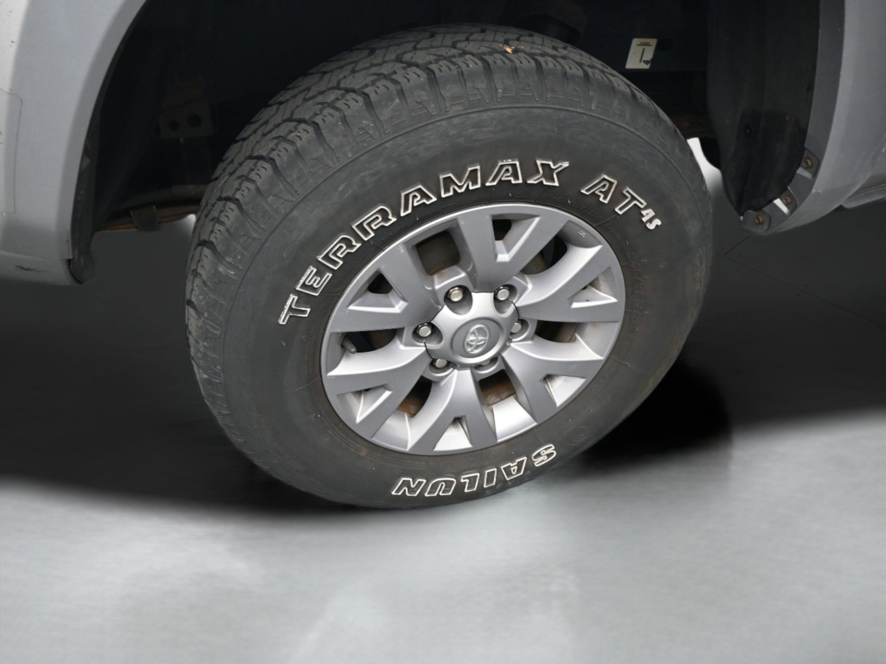 Used 2019 Toyota Tacoma SR5 image 38