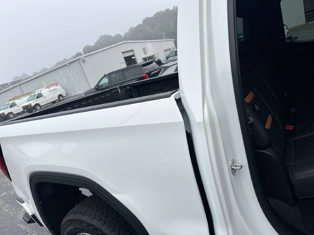 Used 2025 GMC Sierra 1500 AT4 w/ AT4 Premium Package AWD/4WD image 30