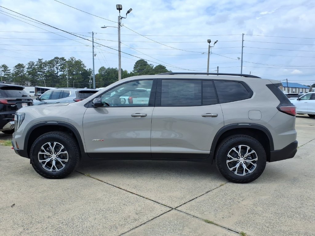 New 2026 GMC Acadia AT4 w/ LPO, Floor Liner Package AWD/4WD image 4