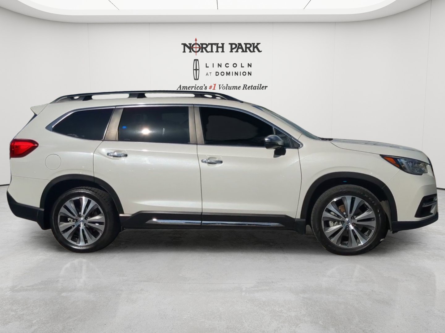 Used 2020 Subaru Ascent Touring w/ Popular Package #3 AWD/4WD image 6