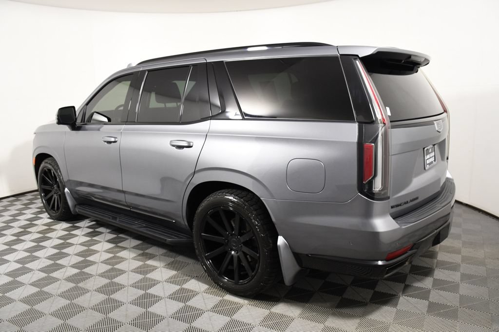 Used 2021 Cadillac Escalade Sport w/ Driver Assist Tech Package AWD/4WD image 3