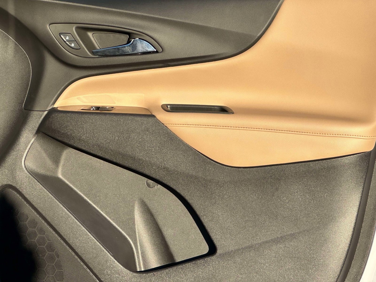 Certified 2024 Chevrolet Equinox Premier image 26