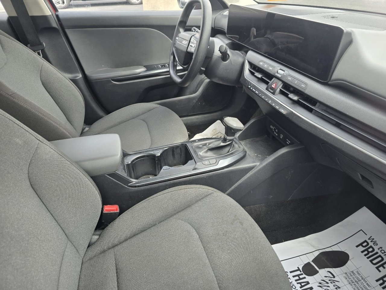 Used 2025 Kia K4 LXS image 16