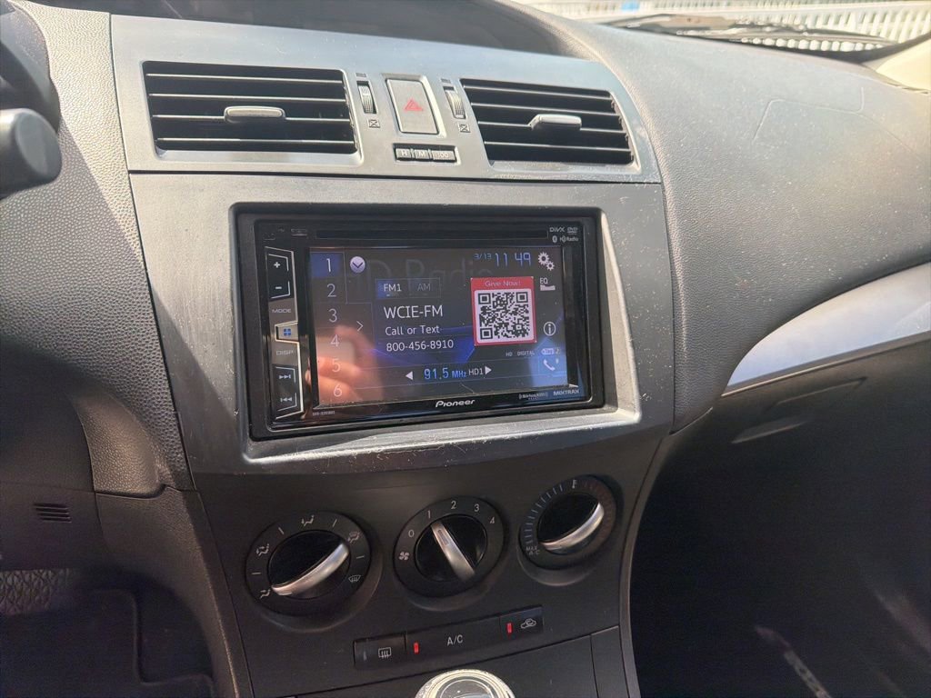 Used 2012 MAZDA MAZDA3 i Touring image 17