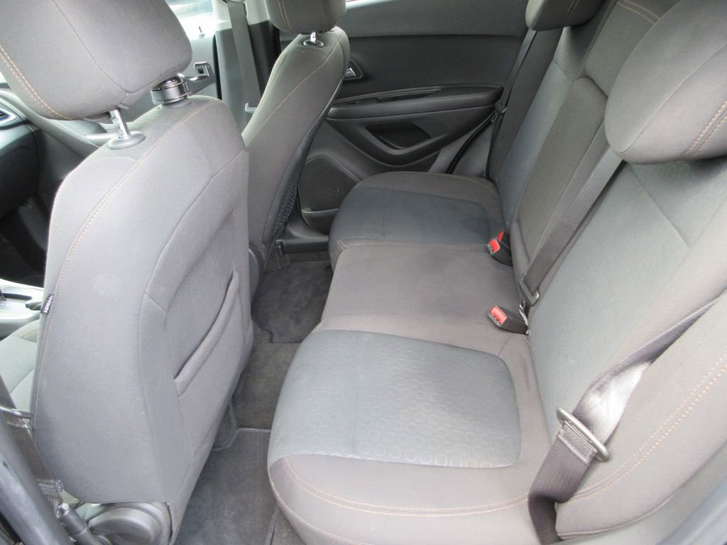 Certified 2021 Chevrolet Trax LS w/ Tint and Cruise Package image 13