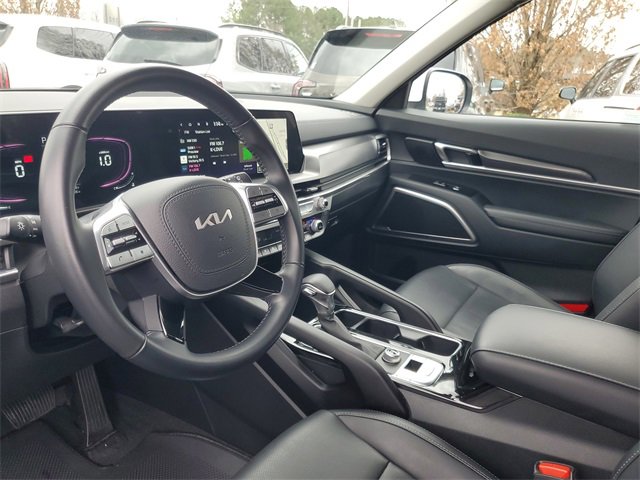 Used 2024 Kia Telluride LX image 13