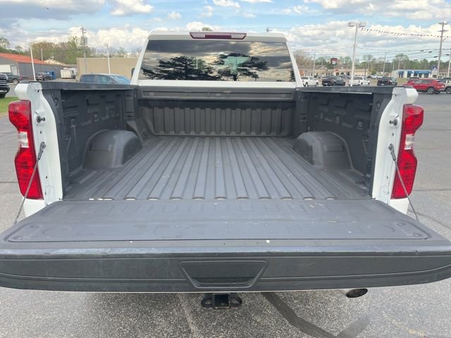 Used 2024 Chevrolet Silverado 2500 Custom w/ Custom Value Package image 8