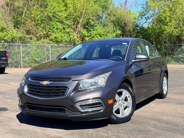 Used 2016 Chevrolet Cruze LT FWD image 1