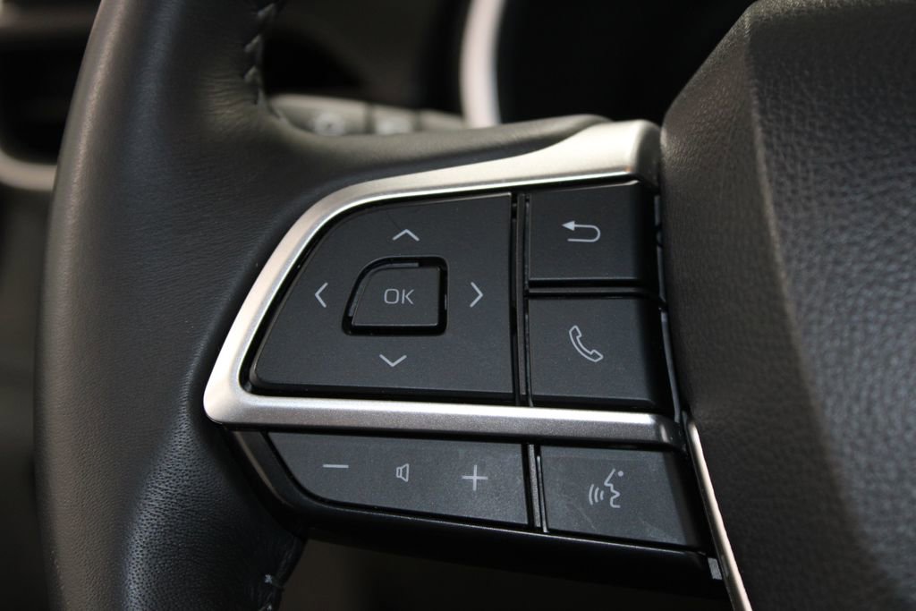 Used 2025 Toyota Highlander XSE image 48