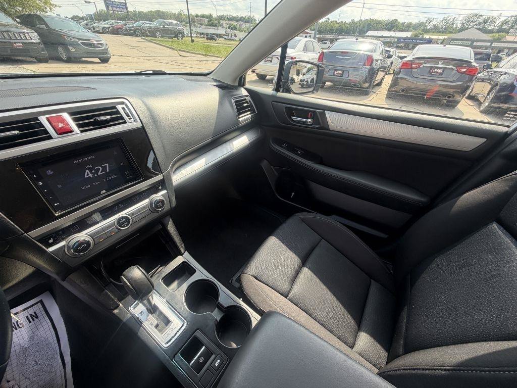 Used 2017 Subaru Legacy 2.5i Premium AWD/4WD image 18