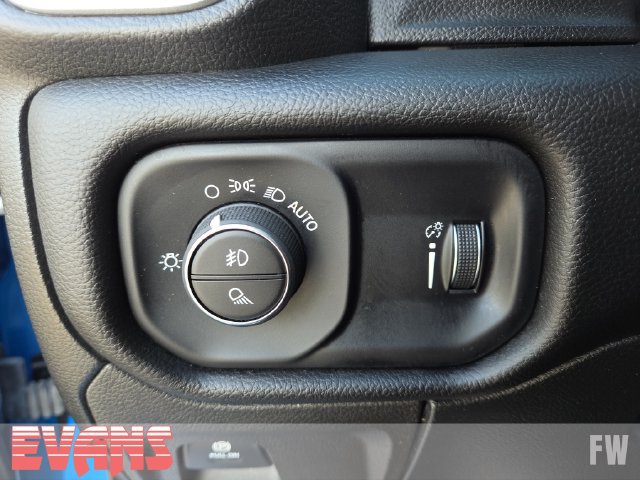 Used 2023 RAM 1500 Big Horn AWD/4WD image 17