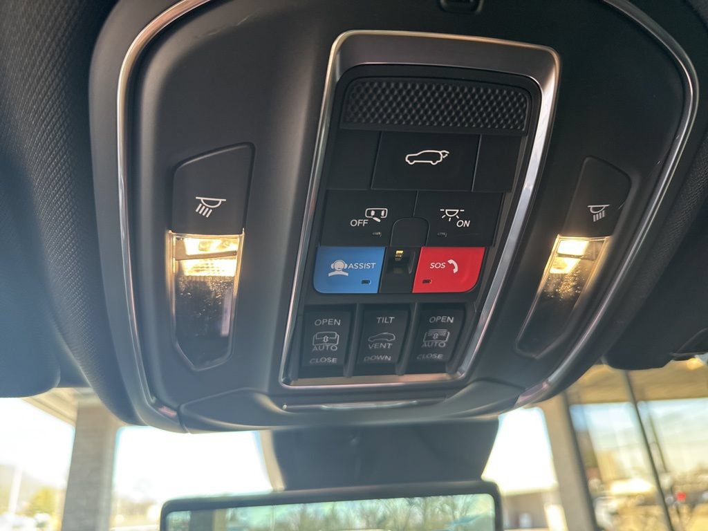 New 2026 Jeep Grand Cherokee Limited AWD/4WD image 16
