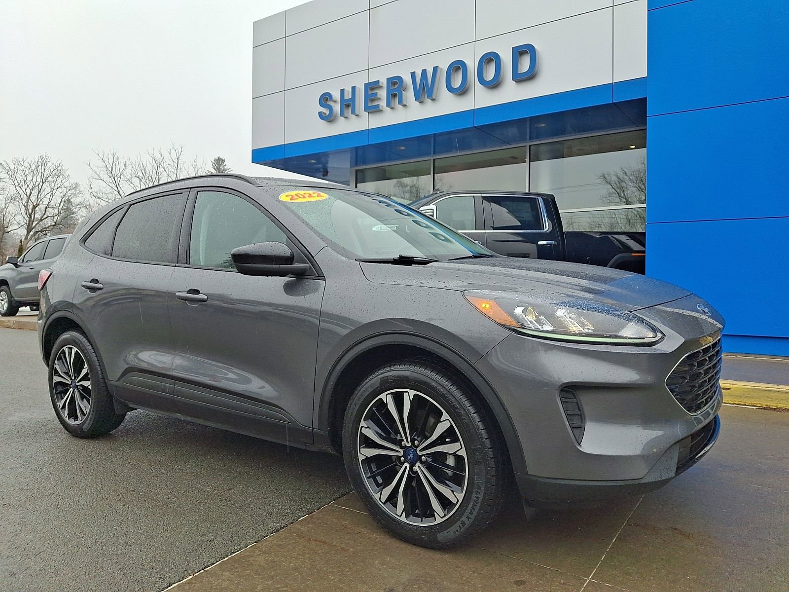 Used 2022 Ford Escape SE w/ SE Sport Appearance Package