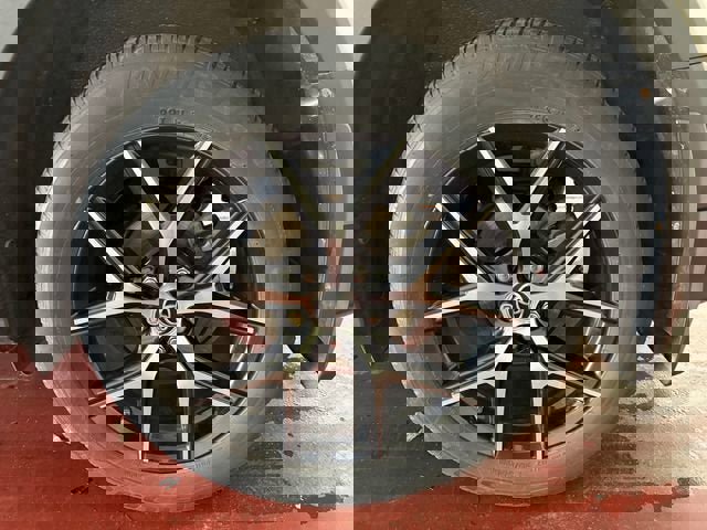 Used 2018 Toyota RAV4 SE w/ Power Extra Value Package image 24