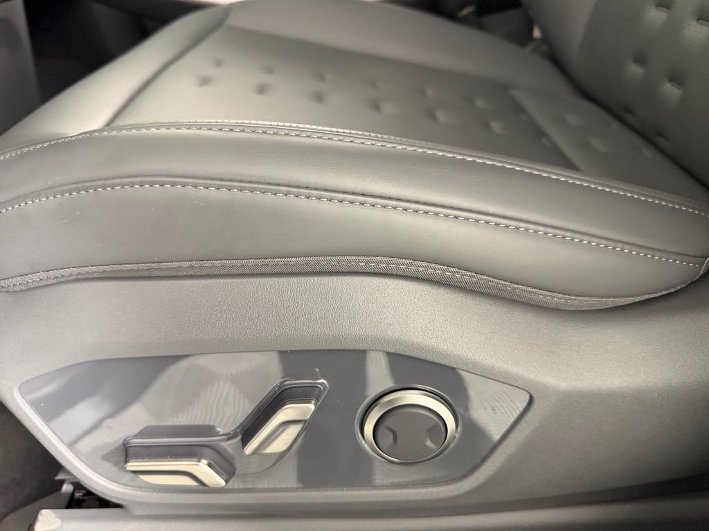 Used 2024 Kia EV9 Wind AWD/4WD image 24