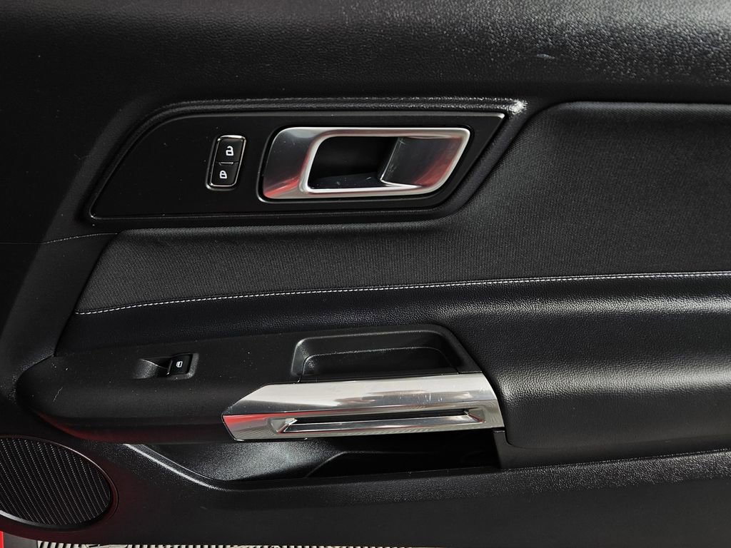 Used 2019 Ford Mustang Coupe image 29