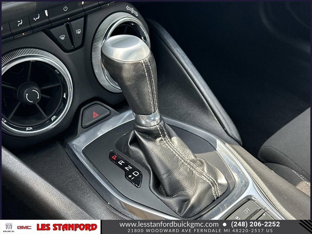 Used 2017 Chevrolet Camaro LT RWD image 30